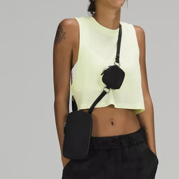 Lululemon BLACK Modular Phone Crossbody Bag W/ Mini Detachable Pouch - Picture 3 of 5